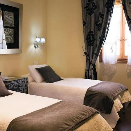 Hotel San Antón Abad 3*