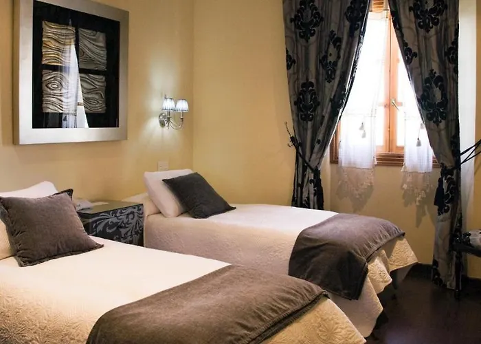 Hotel San Anton Abad 3*